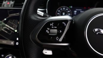 Jaguar F-PACE R-DYNAMIC HSE