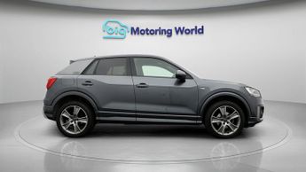 Audi Q2 TFSI S LINE
