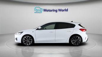 Ford Focus ST-LINE X