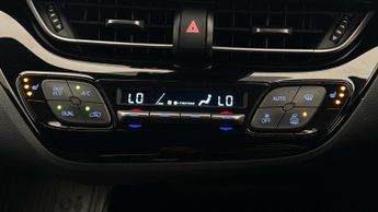 Toyota C-HR EXCEL