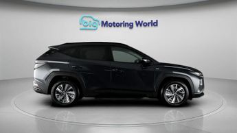 Hyundai TUCSON T-GDI SE CONNECT DCT
