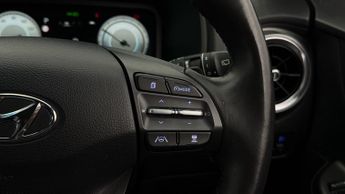 Hyundai KONA PREMIUM