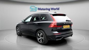 Volvo XC60 RECHARGE T6 R-DESIGN AWD