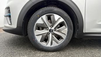 Kia Niro 4 PLUS