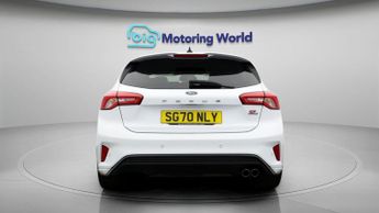 Ford Focus ST-LINE X