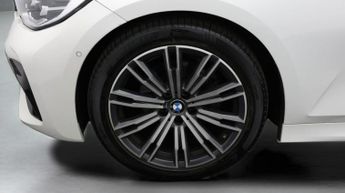 BMW 3 Series 320I M SPORT
