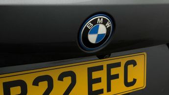 BMW 3 Series 330E SE PRO