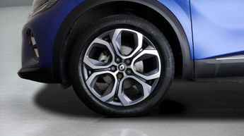 Renault Captur TECHNO E-TECH