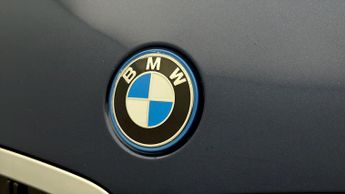 BMW 3 Series 330E SPORT