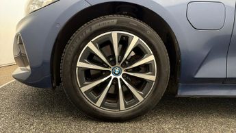 BMW 3 Series 330E SPORT