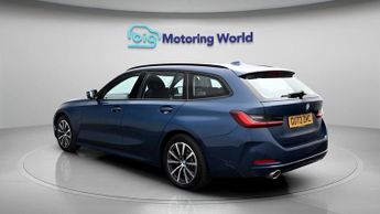 BMW 3 Series 330E SPORT
