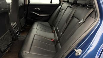 BMW 3 Series 330E SPORT