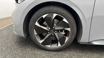 CUPRA Born V2