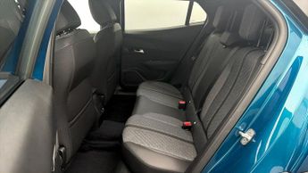 Peugeot 2008 PURETECH EAT8 S/S ALLURE