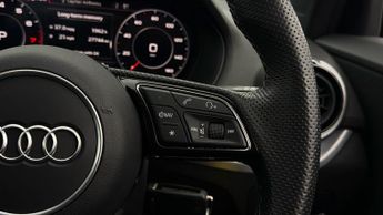 Audi Q2 TFSI S LINE