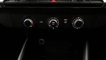 Audi Q2 TFSI S LINE