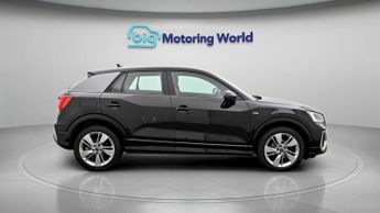 Audi Q2 TFSI S LINE