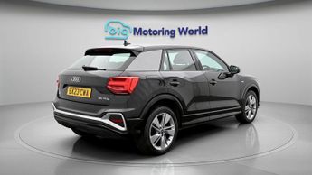 Audi Q2 TFSI S LINE