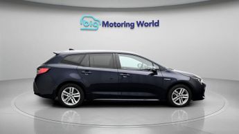Toyota Corolla ICON TECH