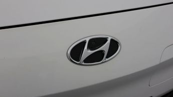 Hyundai KONA PREMIUM