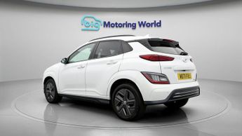 Hyundai KONA PREMIUM