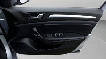 Renault Megane ICONIC E-TECH
