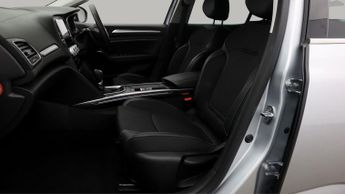 Renault Megane ICONIC E-TECH