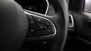 Renault Megane ICONIC E-TECH