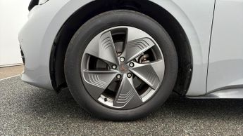 CUPRA Born V1