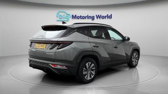Hyundai TUCSON T-GDI SE CONNECT DCT