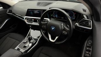 BMW 3 Series 330E SE PRO