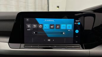 Volkswagen Golf LIFE TDI DSG