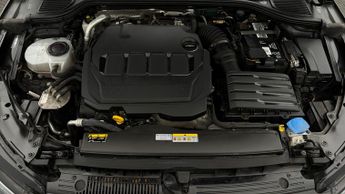 Volkswagen Golf LIFE TDI DSG