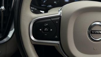 Volvo V60 D4 MOMENTUM