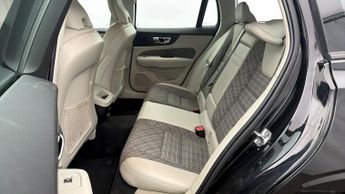 Volvo V60 D4 MOMENTUM