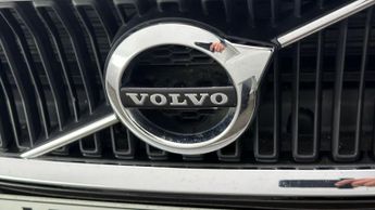 Volvo V60 D4 MOMENTUM