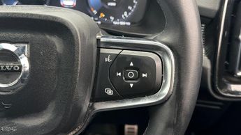 Volvo XC40 RECHARGE T4 R-DESIGN