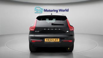 Volvo XC40 RECHARGE T4 R-DESIGN