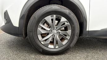 Peugeot E-2008 ACTIVE PREMIUM PLUS