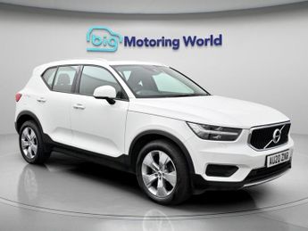 Volvo XC40 T4 MOMENTUM