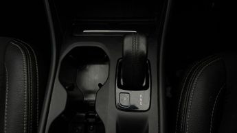 Volvo XC40 T4 MOMENTUM
