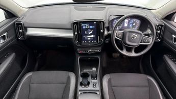 Volvo XC40 T4 MOMENTUM