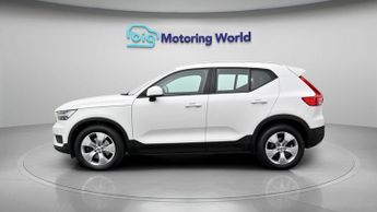 Volvo XC40 T4 MOMENTUM
