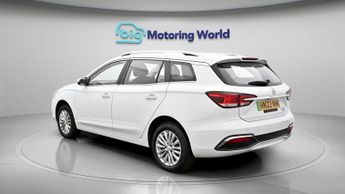 MG MG5 EXCLUSIVE