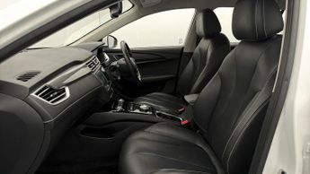 MG MG5 EXCLUSIVE