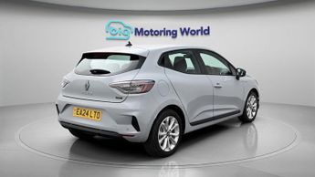 Renault Clio EVOLUTION E-TECH