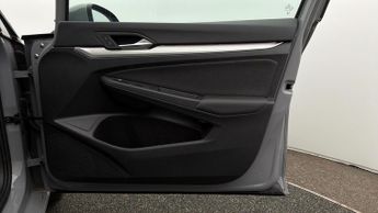 Volkswagen Golf MATCH ETSI DSG