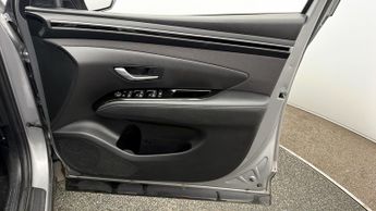 Hyundai TUCSON T-GDI SE CONNECT DCT