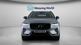 Volvo XC60 B5 PLUS AWD