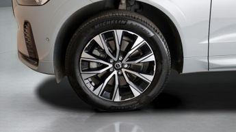 Volvo XC60 B5 PLUS AWD